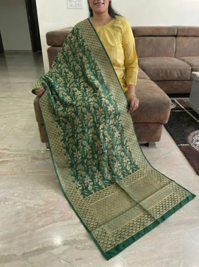 Banarasi Jacquard Floral Vine Dupatta